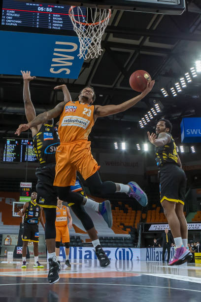 凯恩凭借出 凯恩凭借出