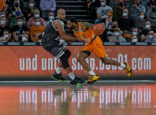 先优势的策 先优势的策