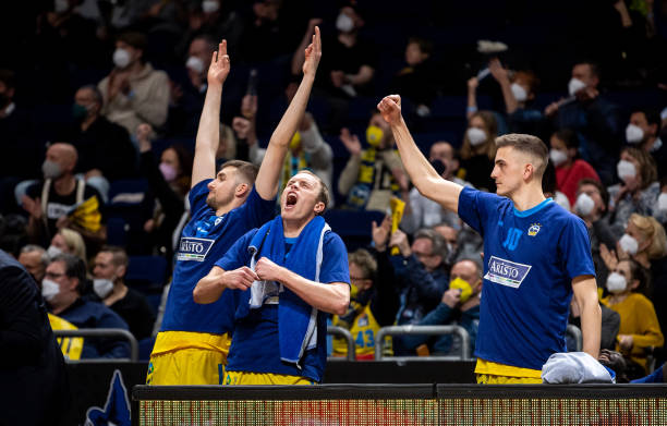 获得更高权 获得更高权