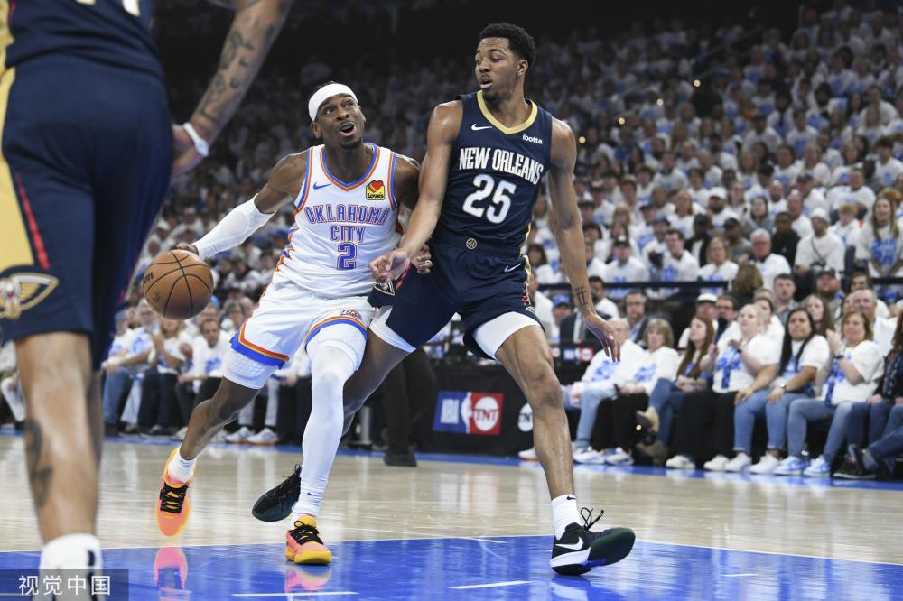 中场休息时 中场休息时