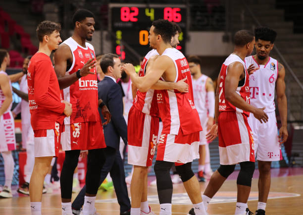 服务更为精 服务更为精